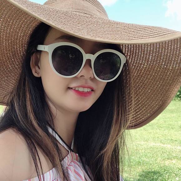 Meet your Posher, Mỹ trinh - Picture 1 of 1